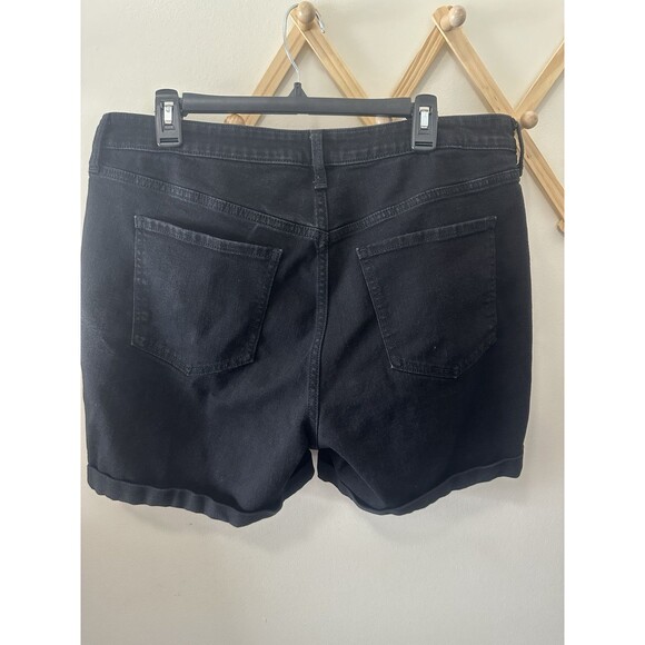 Old Navy Women’s High-Rise Wow Black Shorts Size 16 - Picture 2 of 3